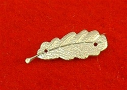 Tis is a fantastic Silver Mention In Despatches Oak Leaf Emblem